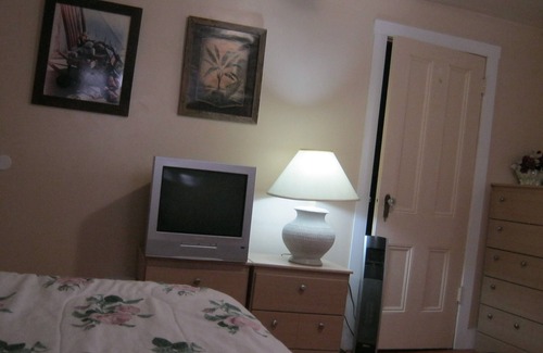 North End Hostel | Kelowna Okanagan Lake Hostel