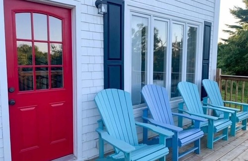 Mahone Bay House | Knotting Hill - A Storybook Stay in Mahone Bay