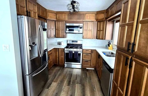 Alberta Beach House | Lakefront property with a stunning view and a private access to the lake!