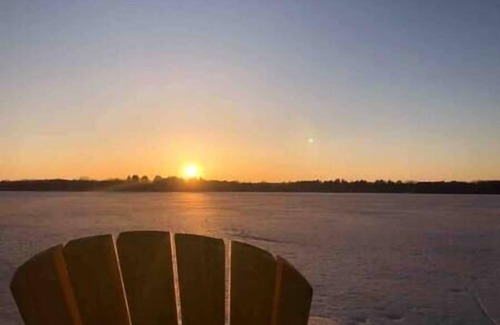 Port Stanton House | lakefront resort, hot tub, sauna #8