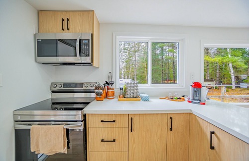 Kearney Cottage | Lakeside Bliss in Prime Muskoka!