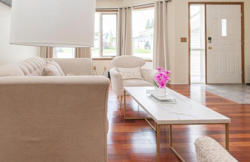 Sylvan Lake House | Lakeside Home I AC I Gaming Room I Patio I BBQ