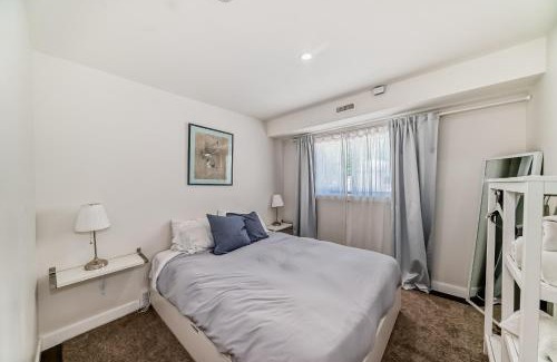 Forest Lawn House | Laneway Carriage House