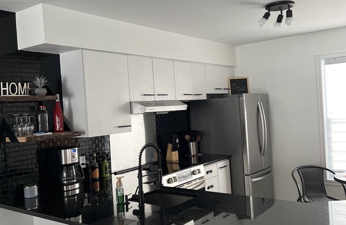 Magog House | Le Club Azur Family Retreat