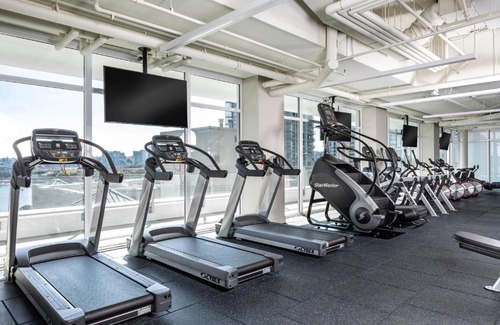 Downtown Vancouver Apartment | Level Yaletown - Richards