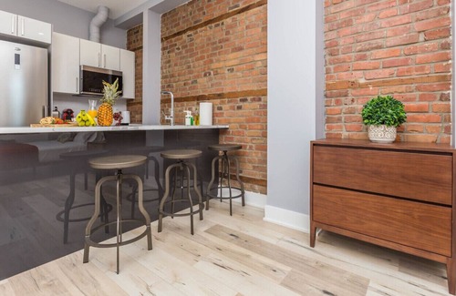 Mile End Condo | Loft Du Parc Lahai - Mile End - Luminous Studio Apt 304