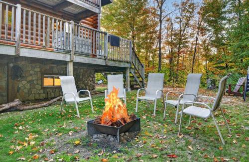 Labelle Ski Chalet | LOG CABIN w HOT TUB, BEACH access, near of TREMBLANT