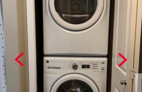 Southwest Edmonton Apartment | Lovely 2 bedroom and a Den Condo w/ Balcony
