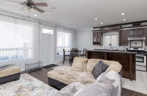 Southwest Gordon Estate House | Lovely 5BR House/AC/Up to 11 guests/Langley