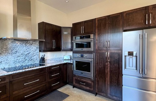 Sooke Villa | Luxurious Beachfront Villa with private hot tub, huge deck, family/pet-friendly!