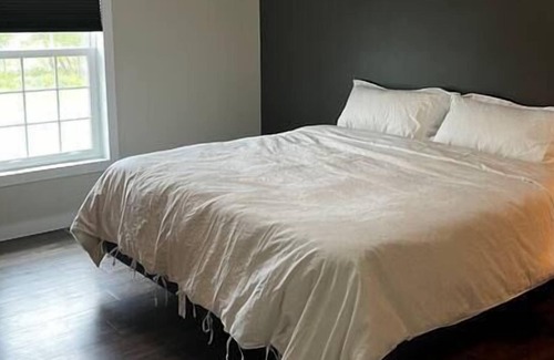 Good Spirit Lake House | Luxurious king size,hot tub!