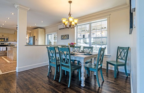 Halifax House | Luxury 3-Bedroom Furnished Home. View of NW Arm, close to DT (6-12 mos. lease)