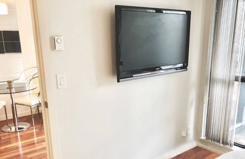 Downtown Vancouver Apartment | Luxury Beautiful Suite in the Heart of Downtown