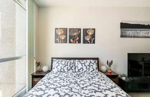 Fort York Apartment | Luxury CN Tower Suites - Save on Monthly Stays