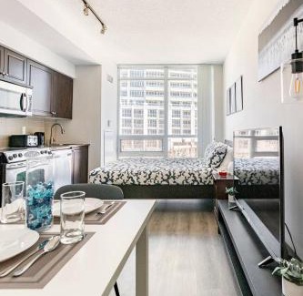 Fort York Apartment | Luxury CN Tower Suites - Save on Monthly Stays