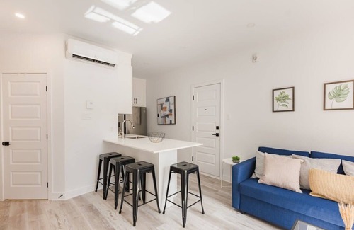Mile End Apartment | M11 | Le Mile End - Comfy 2BDR in MTL-2E