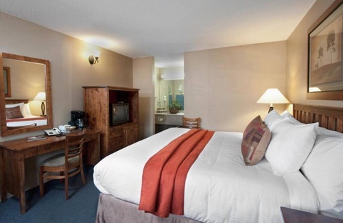 Jasper Hotel | Maligne Lodge