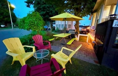 Sherkston House | MARINER Getaway cottage at Sherkston Resort Port Colborne