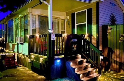Sherkston House | MARINER Getaway cottage at Sherkston Resort Port Colborne