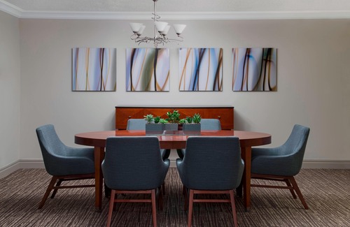 Bay Street Corridor Hotel | Marriott Downtown at CF Toronto Eaton Centre