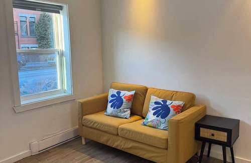 Gay Village Apartment | Modern Comfort in DT Montreal