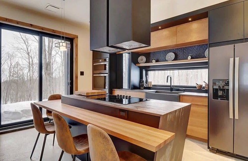 Potton Ski Chalet | Mont Owl's Head - Sauna - Spa - Inground Pool