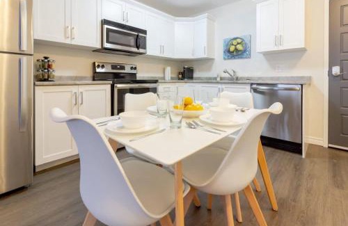 Saint John House | New 2BD Condo, UNB, Hospital, Golf, Patio Coffee