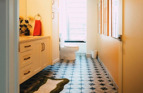 Downtown Halifax Bed & Breakfast | NEW Pause Penthouse Lofts -Downtown- Free Parking