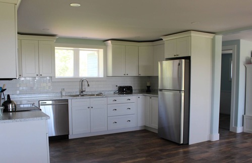 Tryon House | Newly Renovated Waterfront Home Close to Victoria & South Shore Beach