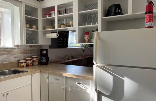 Salmon Arm House | Nice 2-bedroom walk-in lower suite in Salmon Arm. Private parking and yard.