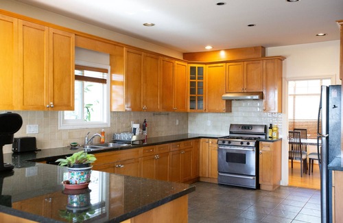 Upper Lonsdale House | North Vancouver Haven:Where Comfort Meet Adventure