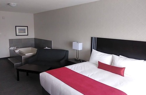 Leduc Hotel | Park Inn by Radisson, Leduc, AB
