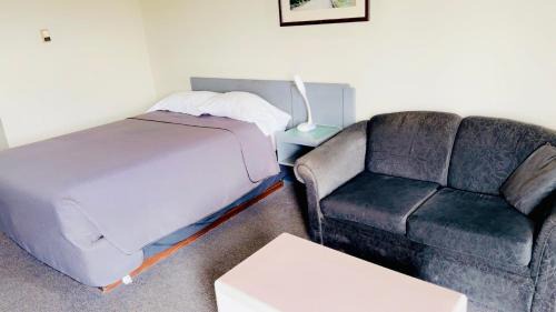 Stettler Hotel | Plains Motor Inn