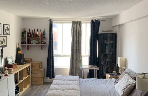 Quartier des Spectacles Resort | Private room ∙ 1 guest