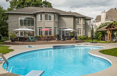 Aylmer Resort | Private room ∙ 1 guest