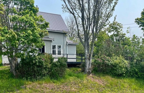 New Glasgow House | Private & Quiet 3 Bedroom Home in New Glasgow