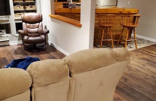 Bowmanville Resort | Private room ∙ 1 guest