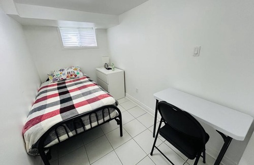 Downsview Resort | Private room ∙ 1 guest