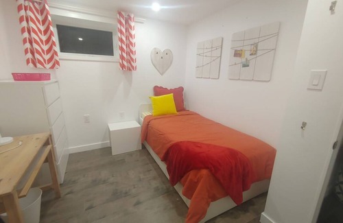 North York Resort | Private room ∙ 1 guest