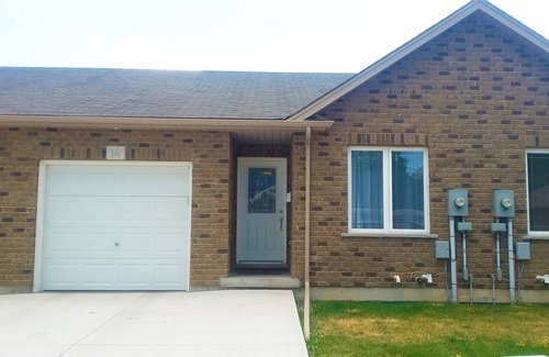 St. Catharines Resort | Private room ∙ 1 guest