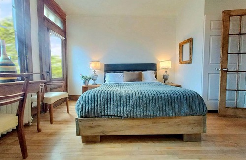 De Lorimier Resort | Private room ∙ 2 guests