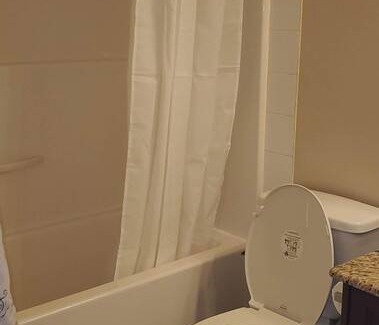 Calgary Resort | Private room ∙ 1 guest