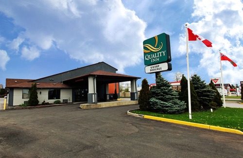 Peterborough Hotel | Quality Inn Peterborough