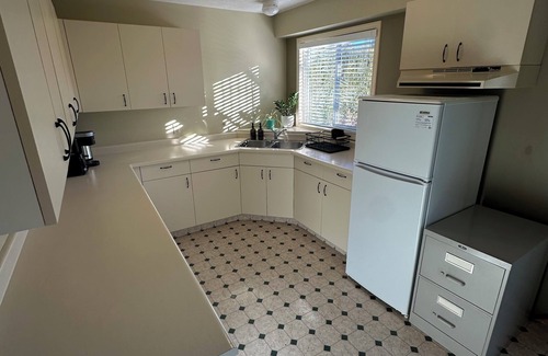 Victoria House | Quiet Ground Level Suite