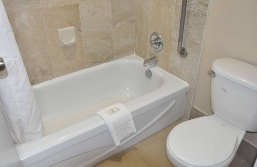 South Clearbrook Hotel | Ramada by Wyndham Abbotsford