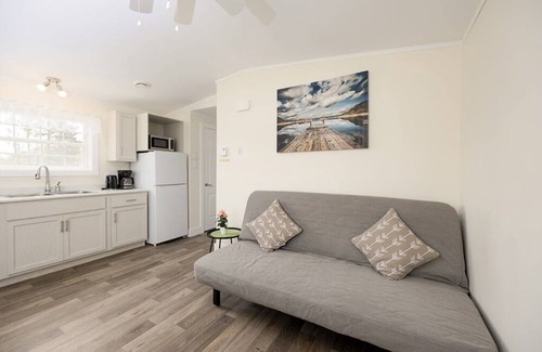 Brackley Beach Cottage | Relax In 1Bedroom Cottage
