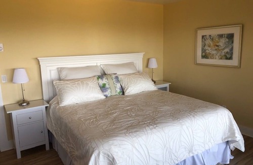 Salt Spring Island Bed & Breakfast | Salt Spring Island BnB with Ocean and Mountain Views