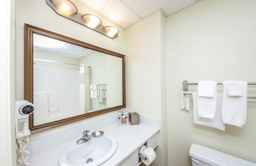 Southeast Calgary Hotel | Service Plus Inns and Suites Calgary