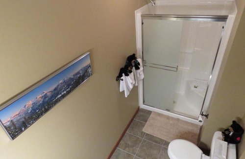 Sun Peaks House | Settlers Crossing #42 By Bear Country