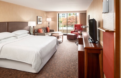 Richmond City Centre Hotel | Sheraton Vancouver Airport Hotel